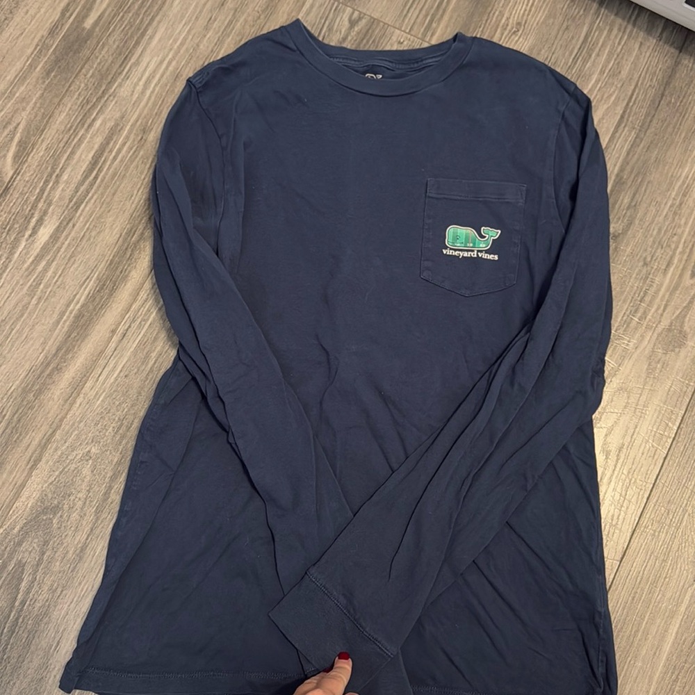 Youth vineyard vines football tee